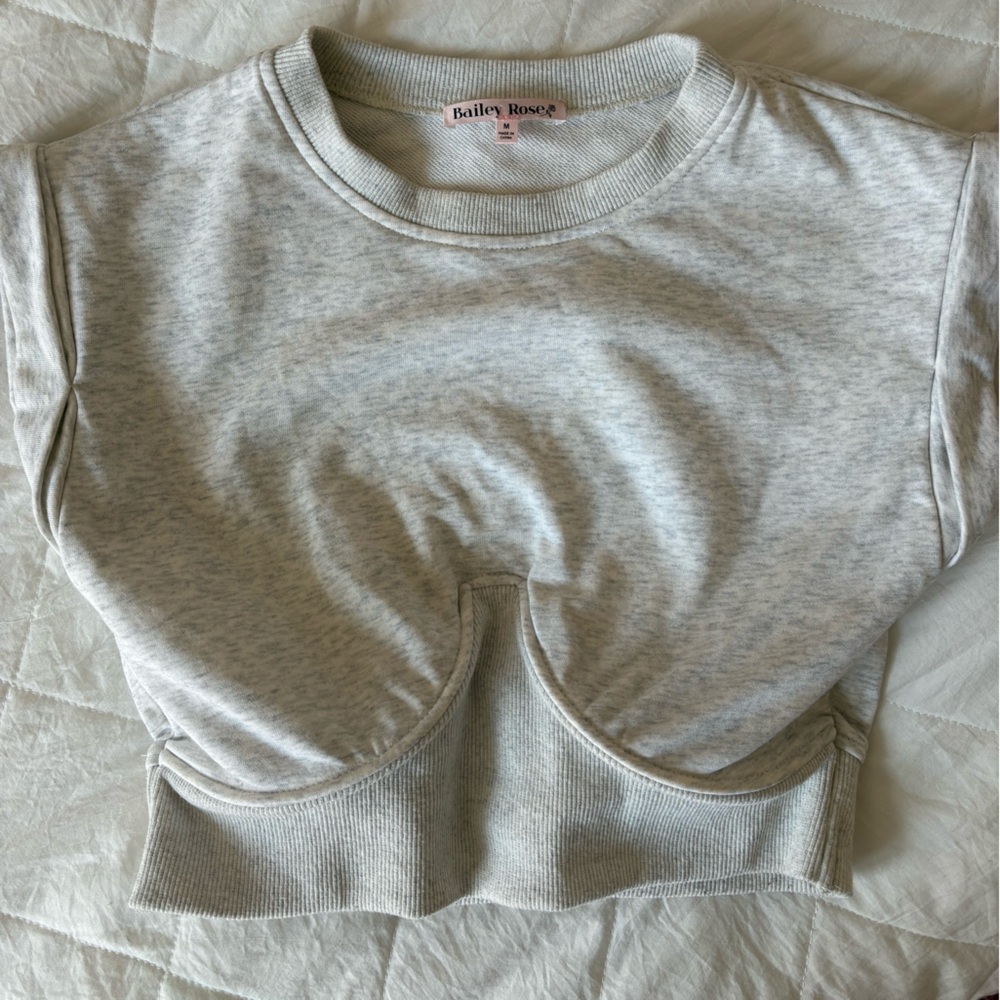 Stile By Per Lei Boutique- Bailey Rose Women’s Heather Gray Crop Top